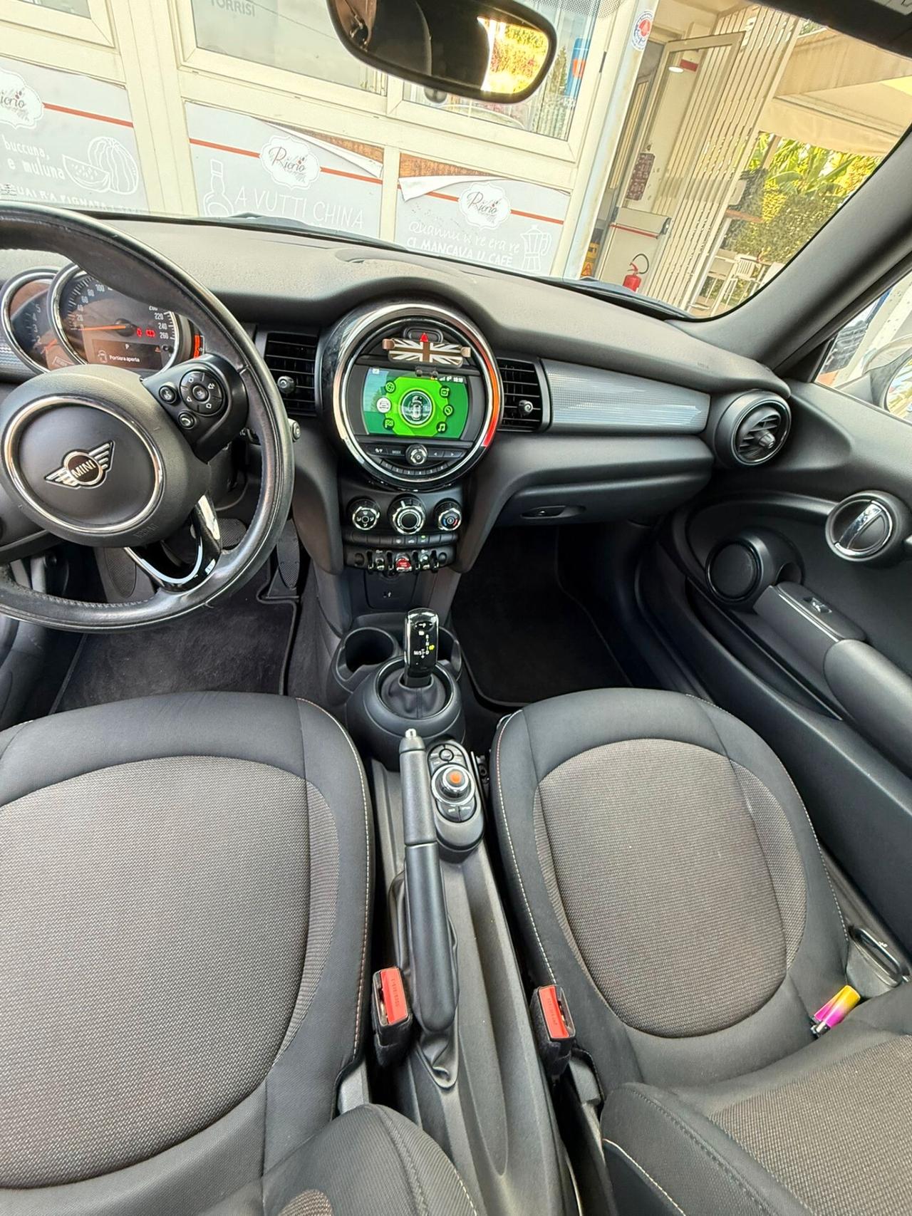 Mini 1.5 Cooper D Cabrio