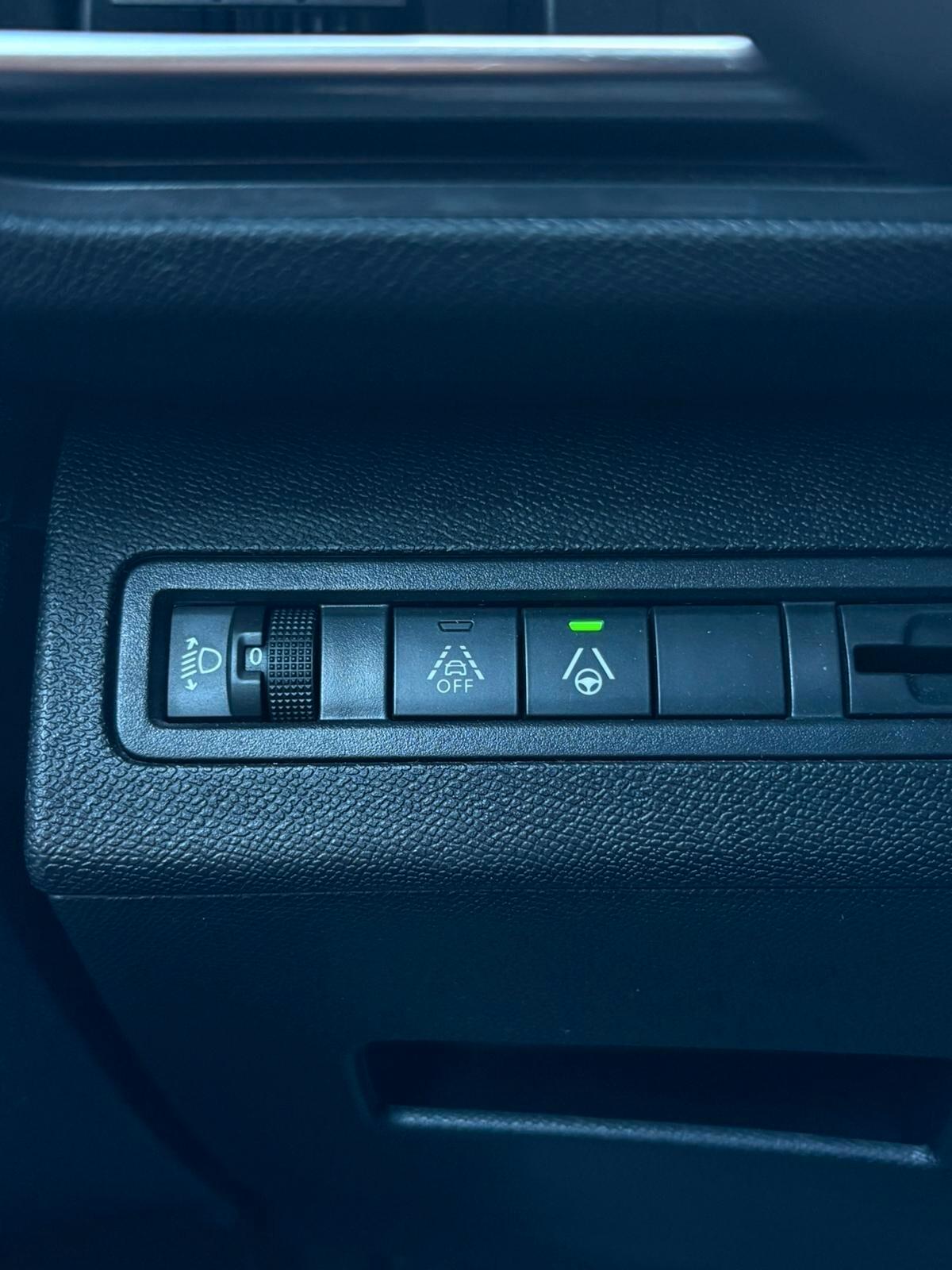 Peugeot 3008 HDi 130 S&S EAT8 Allure Black Friday