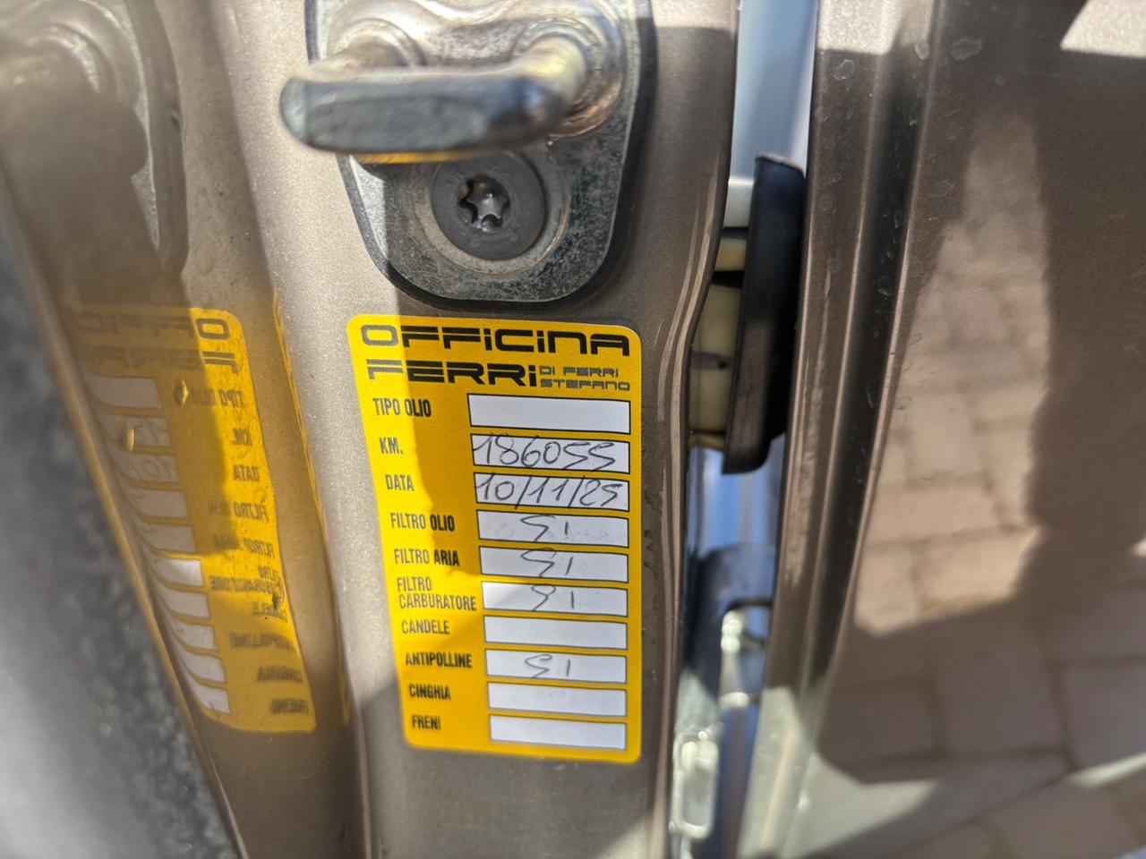 Peugeot 208 1.4 HDi 68 CV 5 porte Active