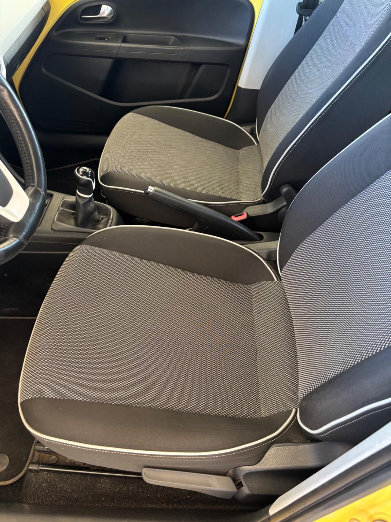 Seat Mii 1.0 68 CV 5 porte Chic Ecofuel neo patentati