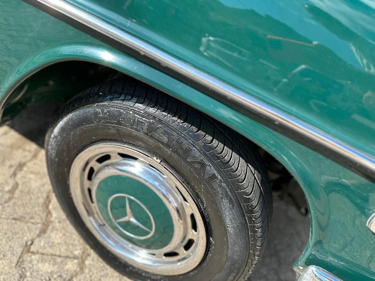 Mercedes-benz 220 220D