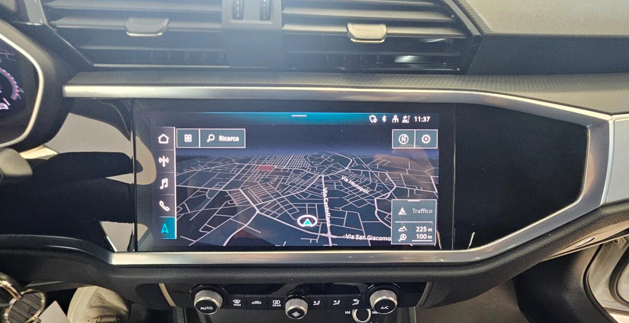 Audi Q3 SPB 35 TDI S tronic Business KM 110000