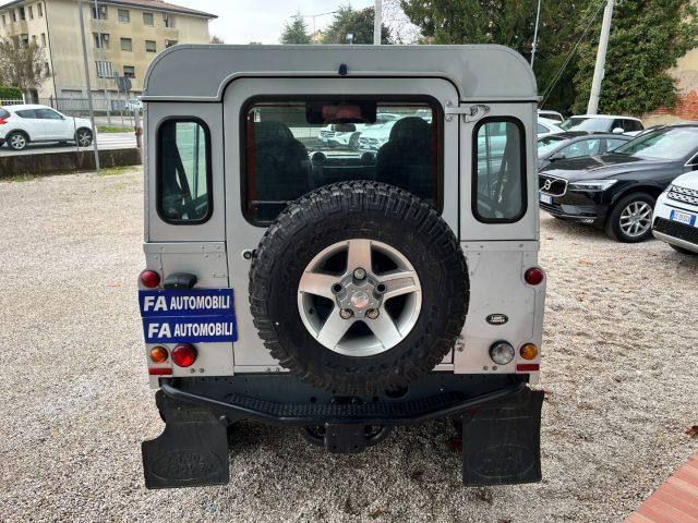 LAND ROVER Defender 90 2.4 TD4 Station Wagon SE N1 Autocarro