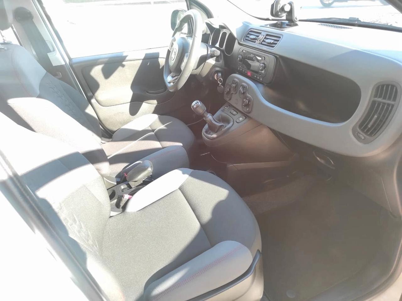 Fiat Panda 2017 1.3 mtj 95CV Uconnect Comandi al volante