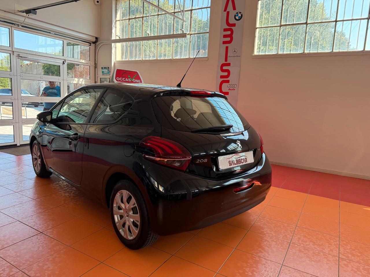 Peugeot 208 BlueHDi 75 3 porte Allure