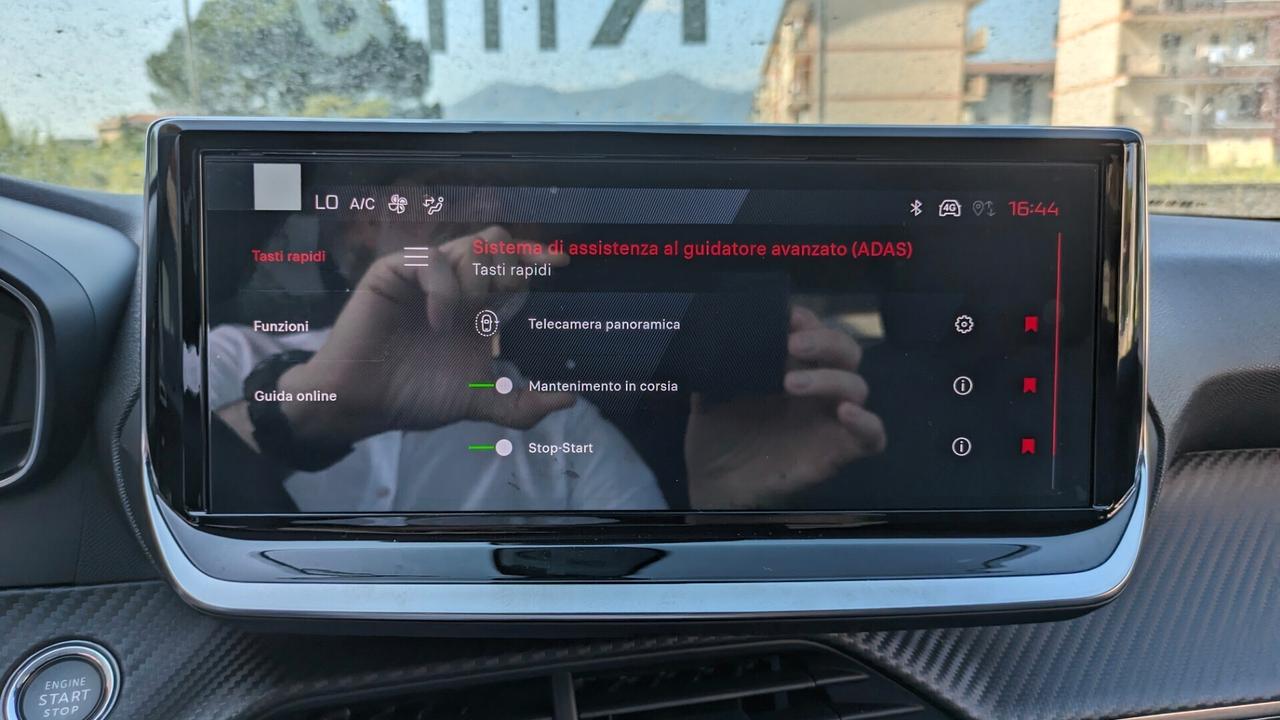 Peugeot 208 100 ALLURE