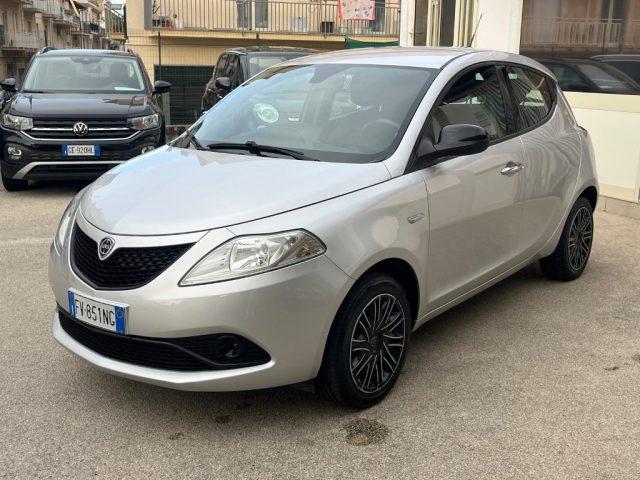 LANCIA Ypsilon 1.2 69 CV 5 porte Gold