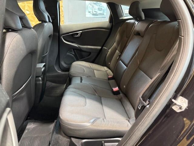 Volvo V40 Cross Country D2 Style Plus