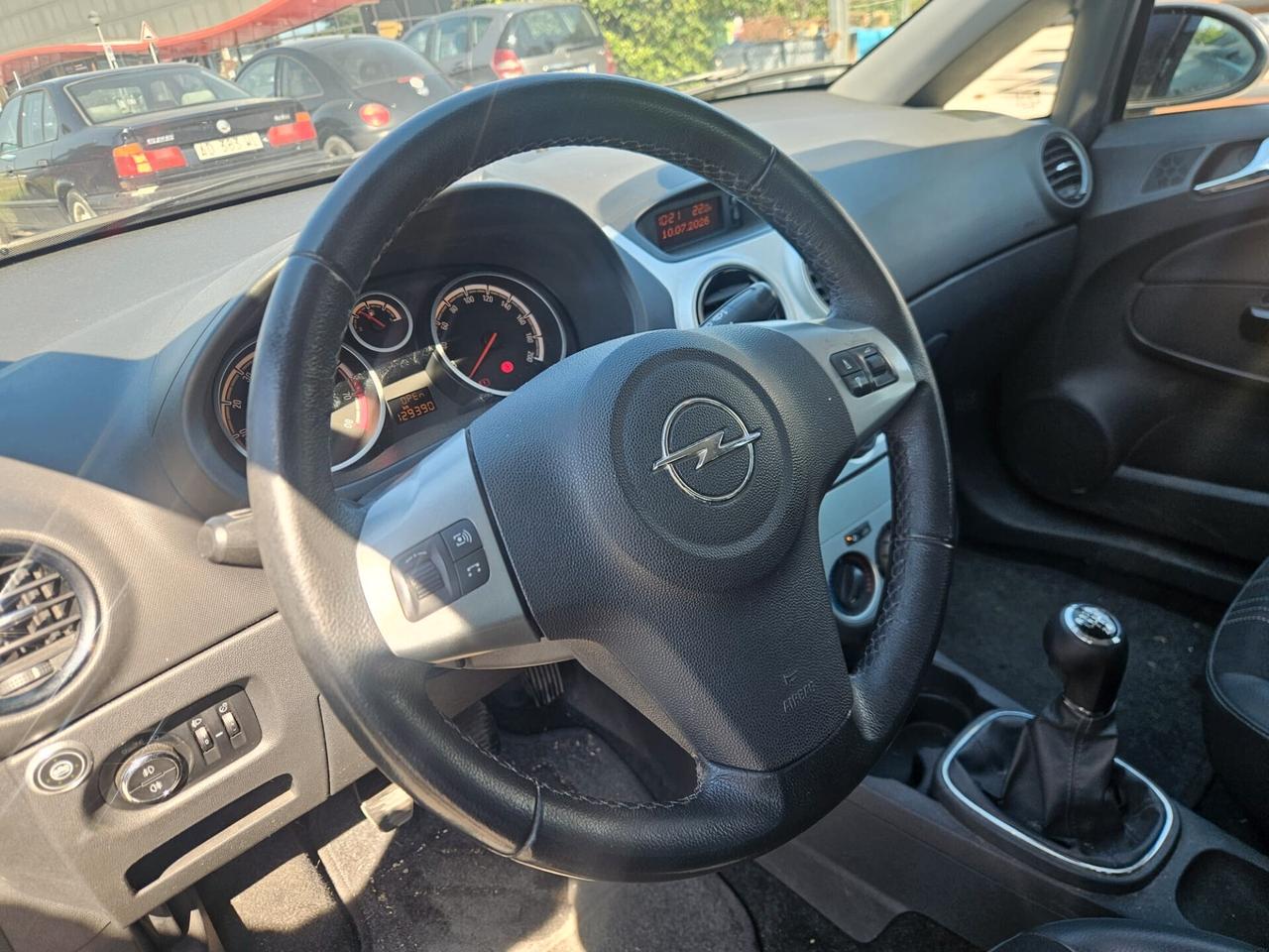 Opel Corsa 1.4 16V GPL Pari al nuovo!