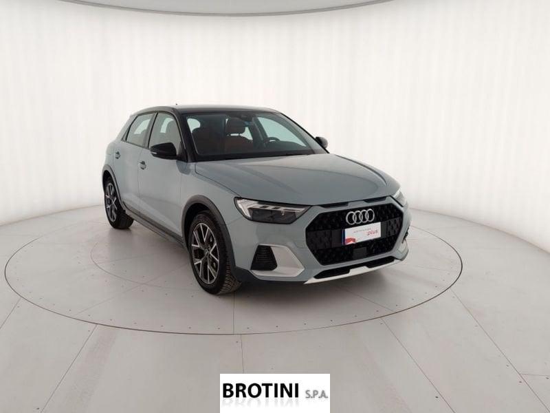 Audi A1 Sportback Allstreet 30 TSI S Tronic Identity Coontrast