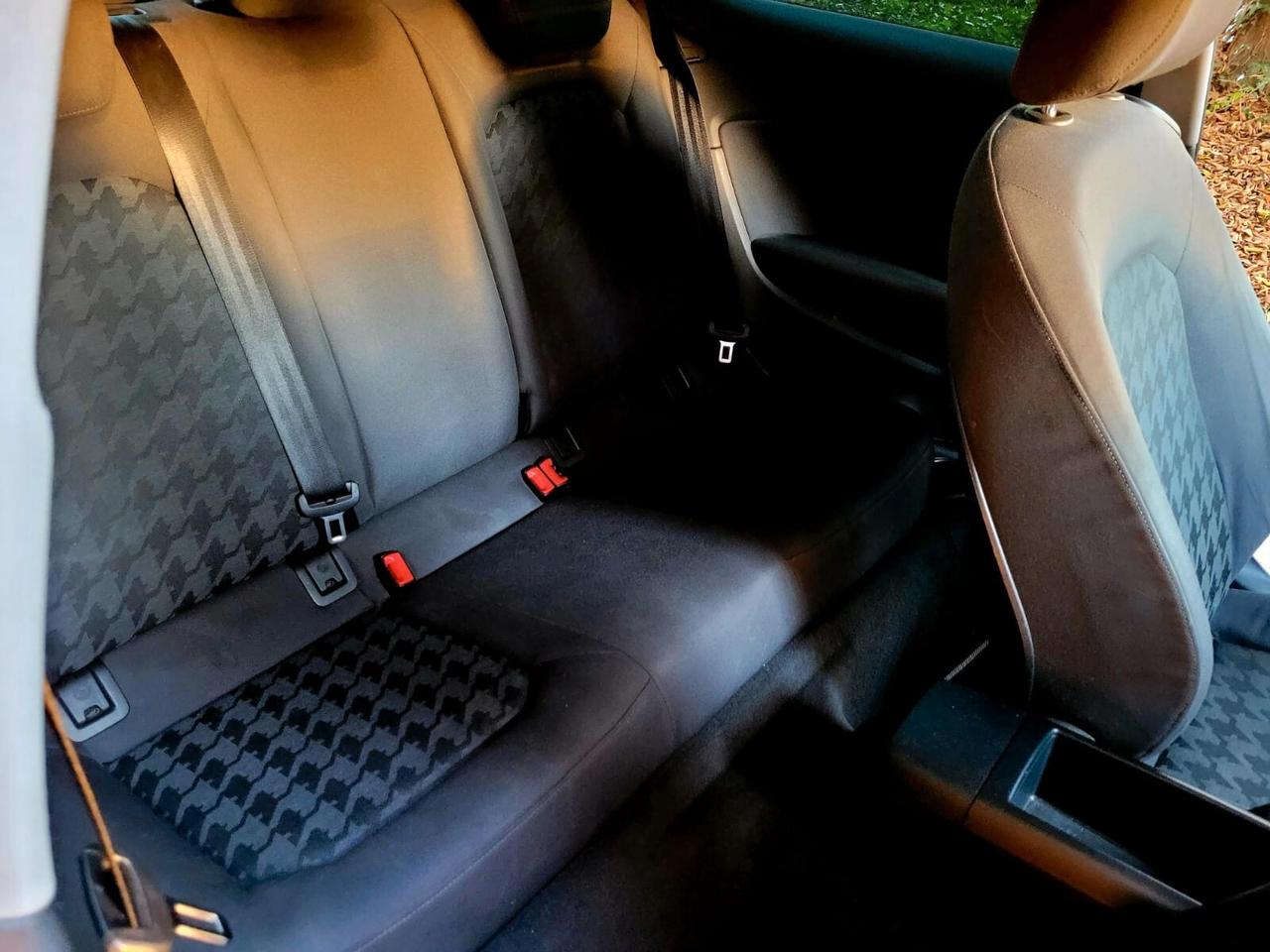 Audi A3 SPB 1.6 TDI 105 CV ADATTA A NEOPATENTATI