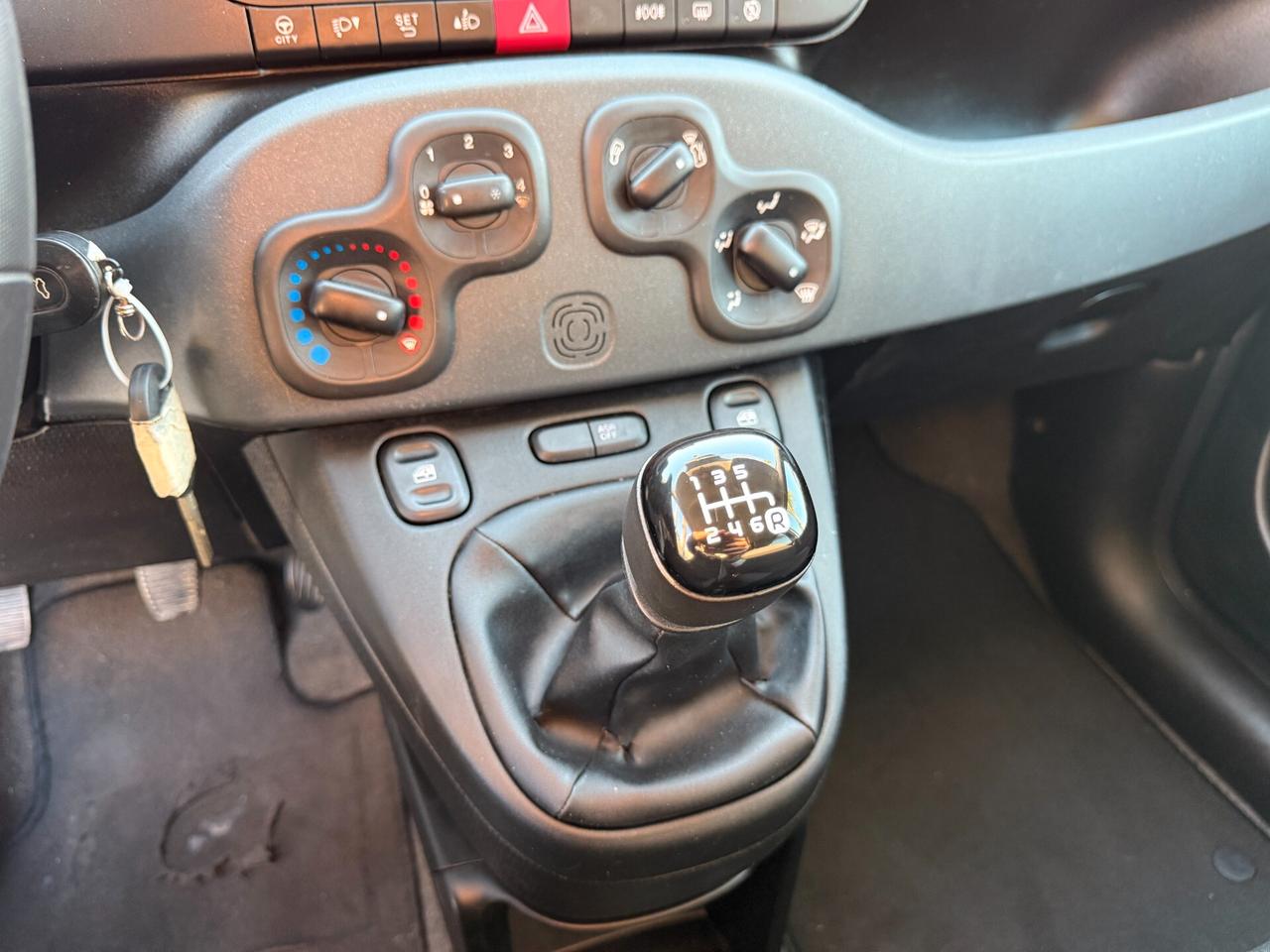 FIAT PANDA LOUNGE 2020 1.0 HYBRID 69 CV *98.000 KM