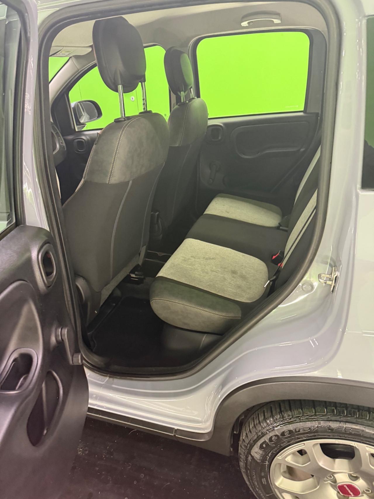 Fiat Panda Cross 1.0 FireFly S&S Hybrid