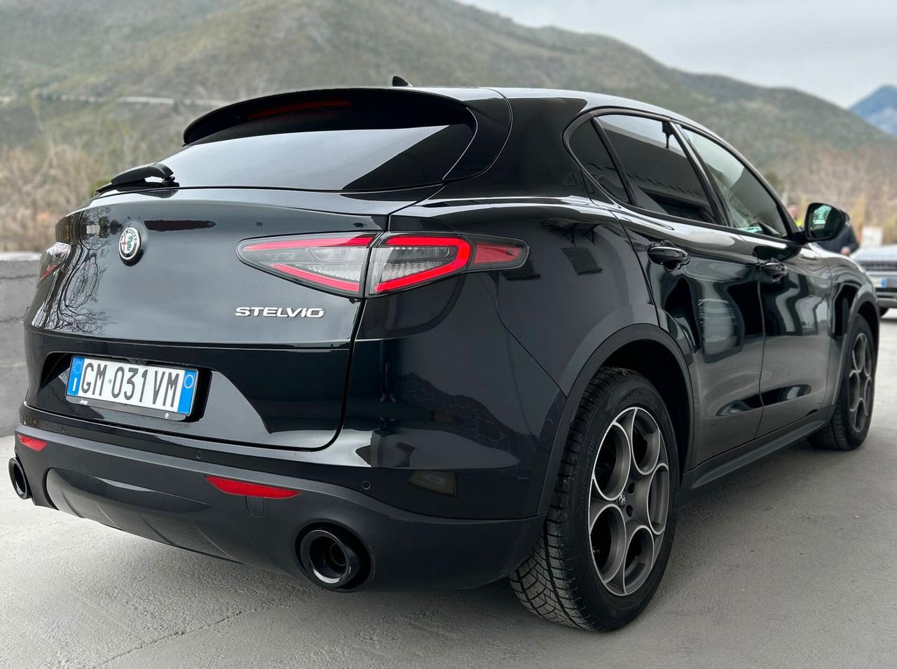 Alfa Romeo Stelvio 2.2 Turbodiesel 160 CV AT8 RWD Sprint