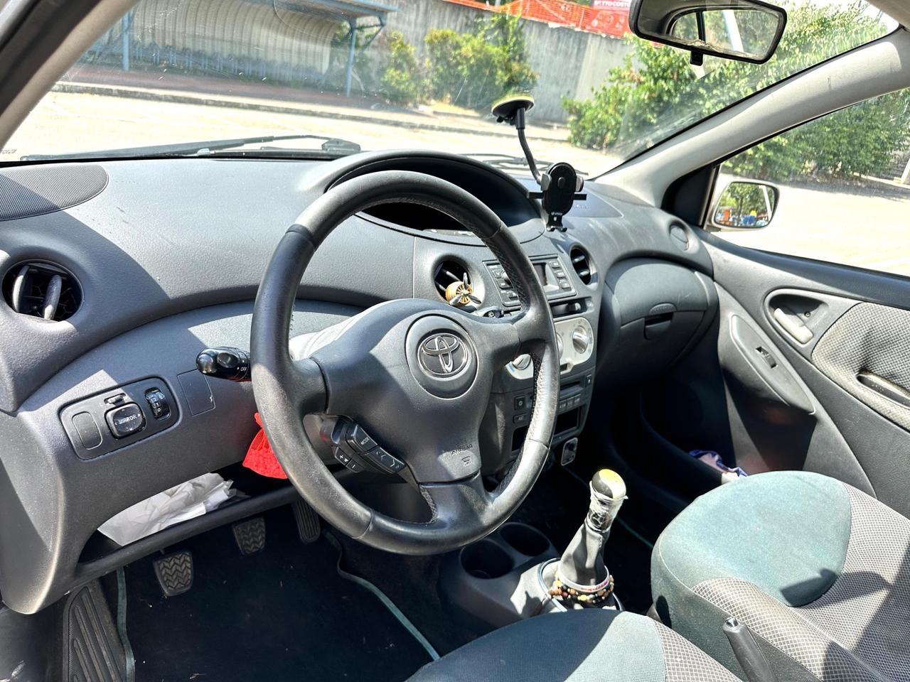 Toyota Yaris 1.0i 16V cat 5 porte