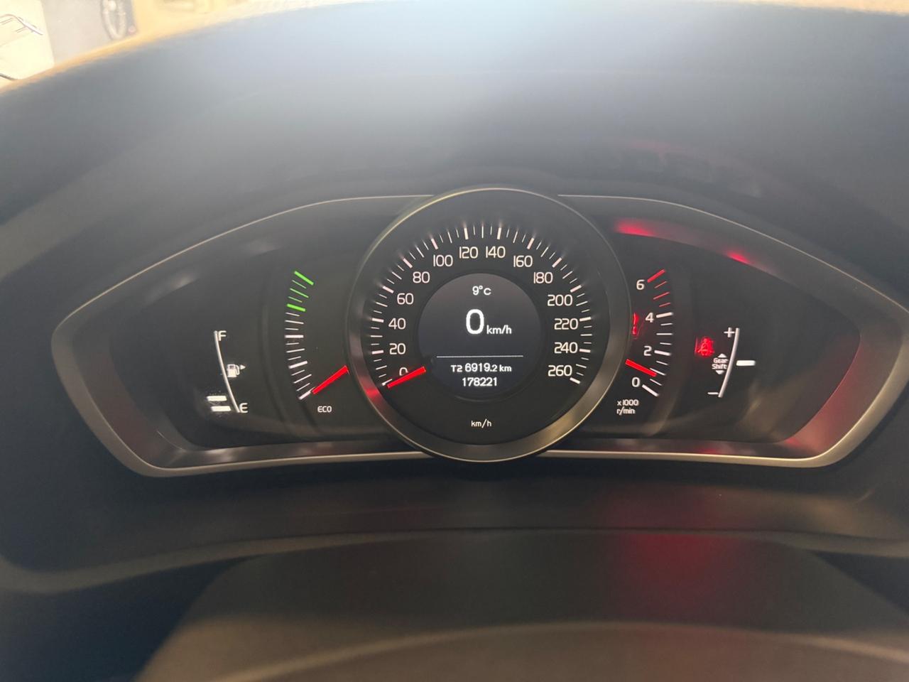 Volvo V40 D2 1.6 SUMMUM