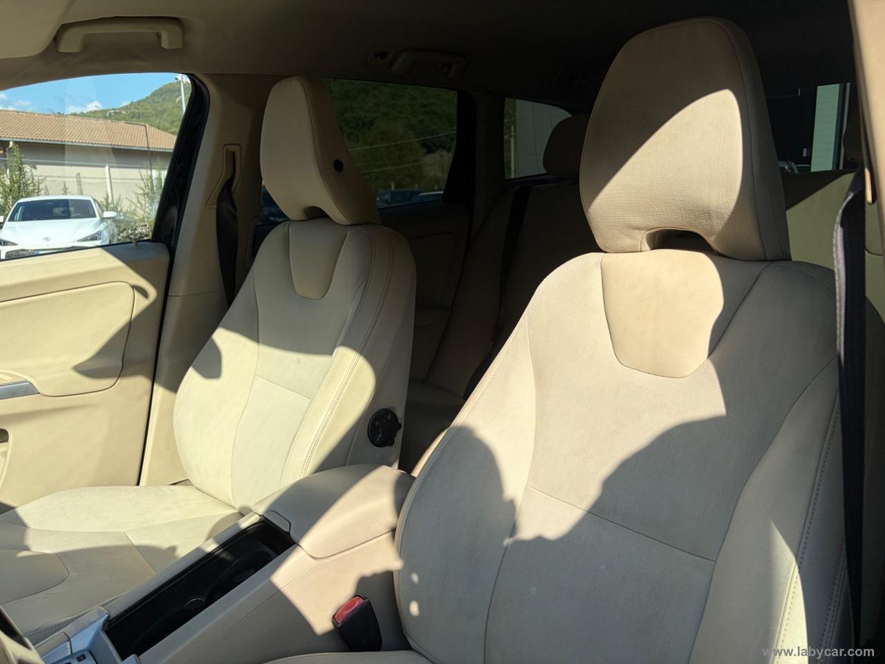 VOLVO XC60 D3 Geartronic Momentum