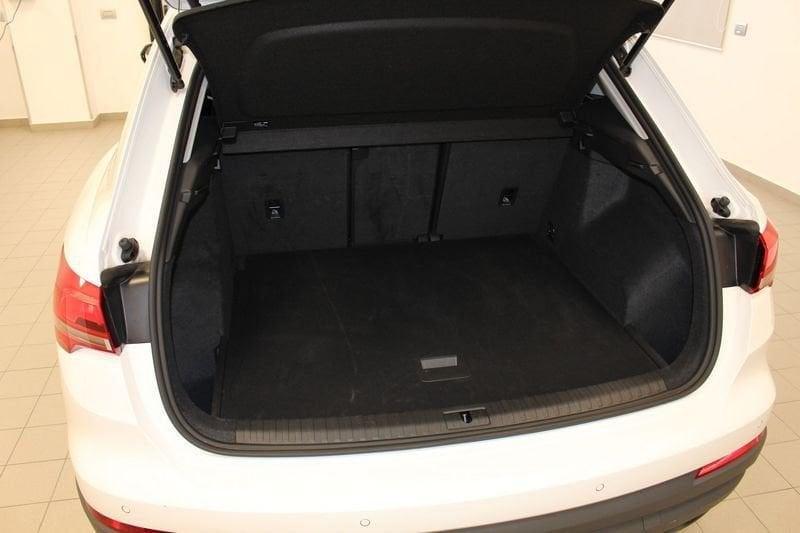 Audi Q3 35 TDI S tronic Business