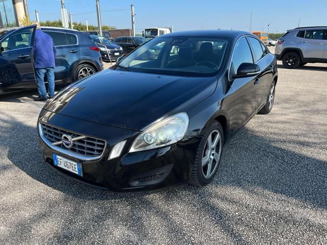 VOLVO S60 D3 Momentum