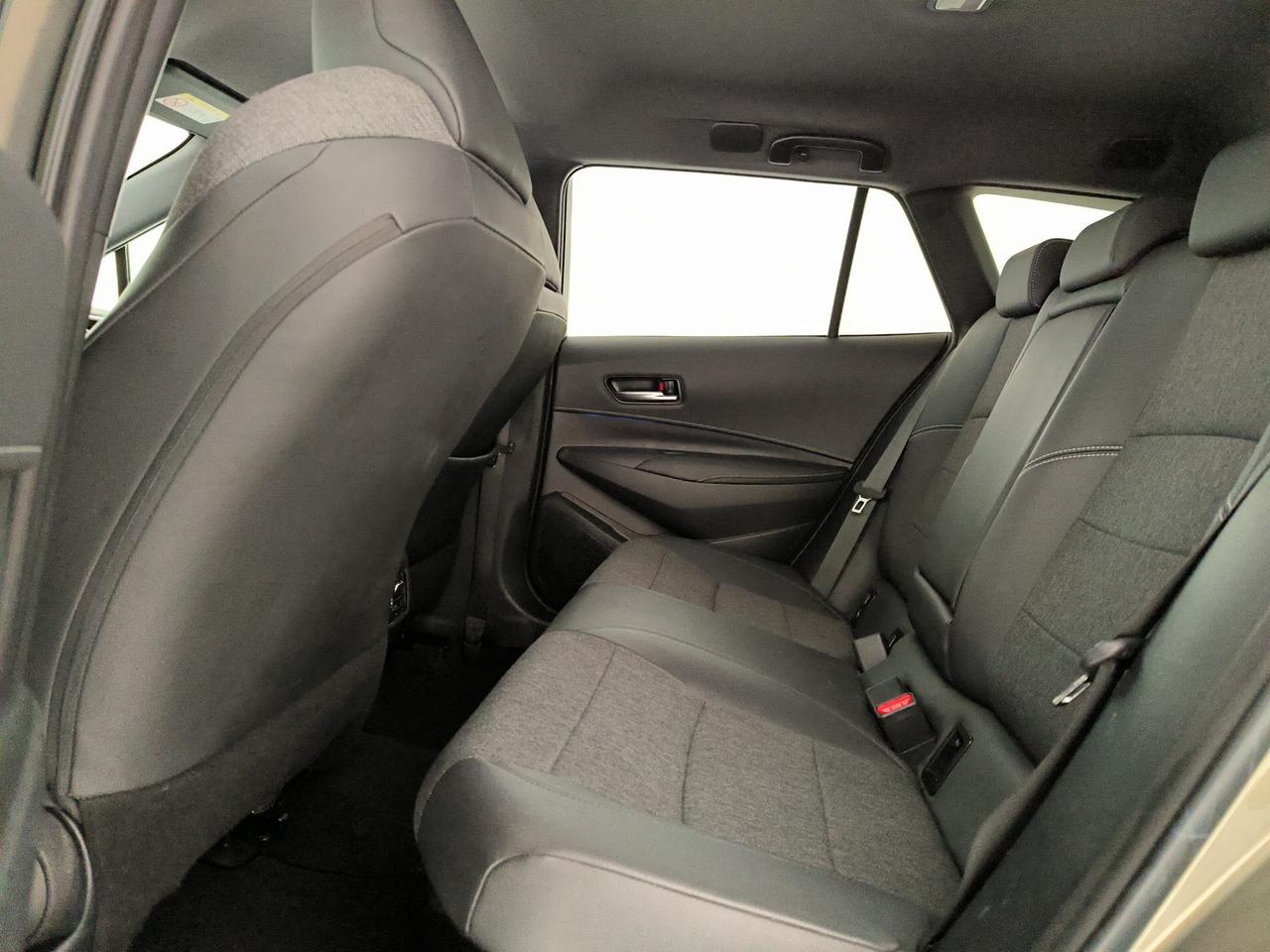 Toyota Corolla touring sports 1.8h style cvt