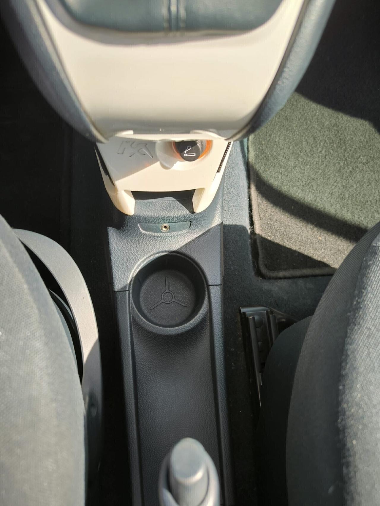Ford Ka Ka+ 1.2 8V 69CV Titanium 2011