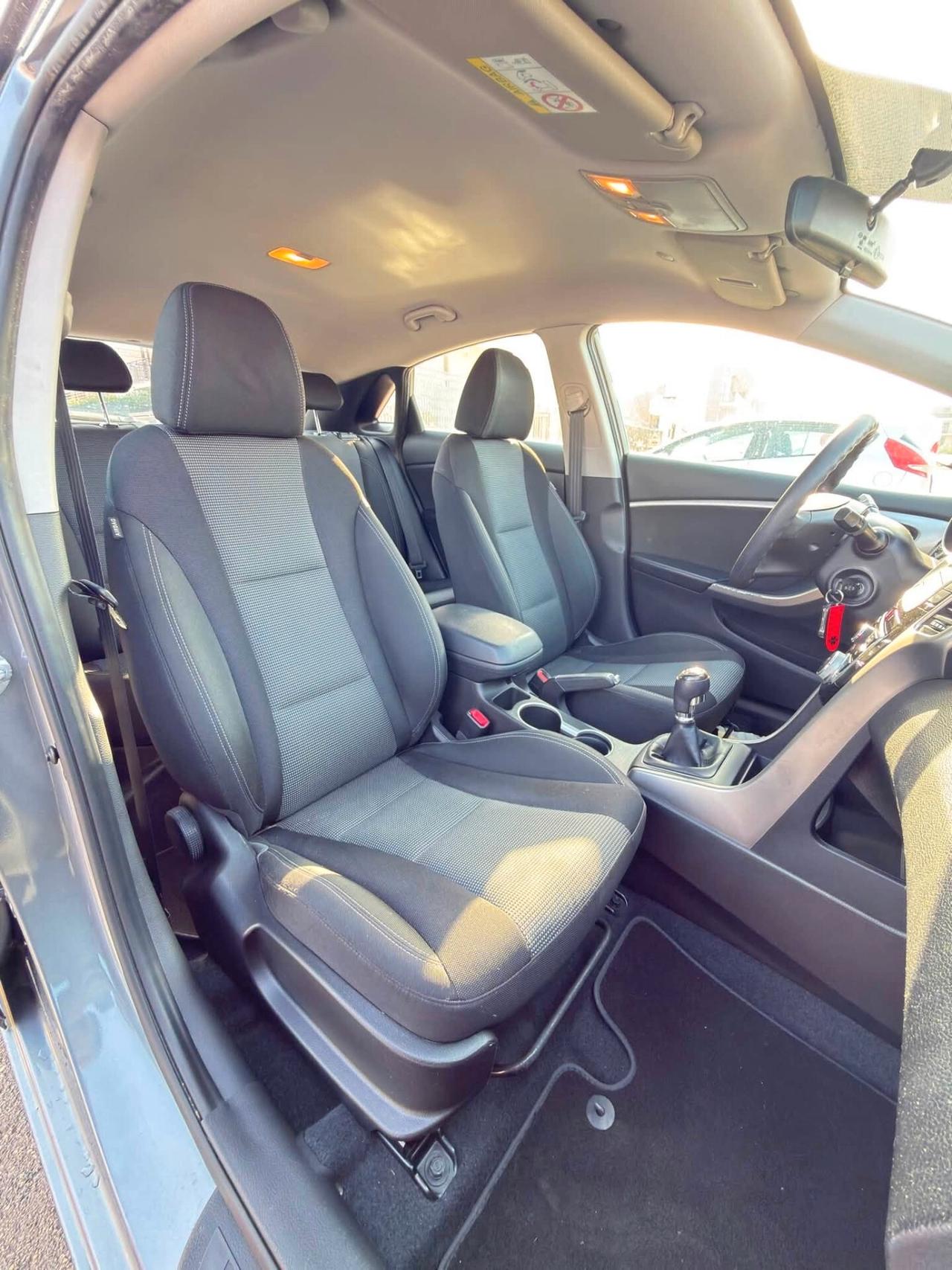 Hyundai i30 1.6 CRDi 5p. Go Brasil