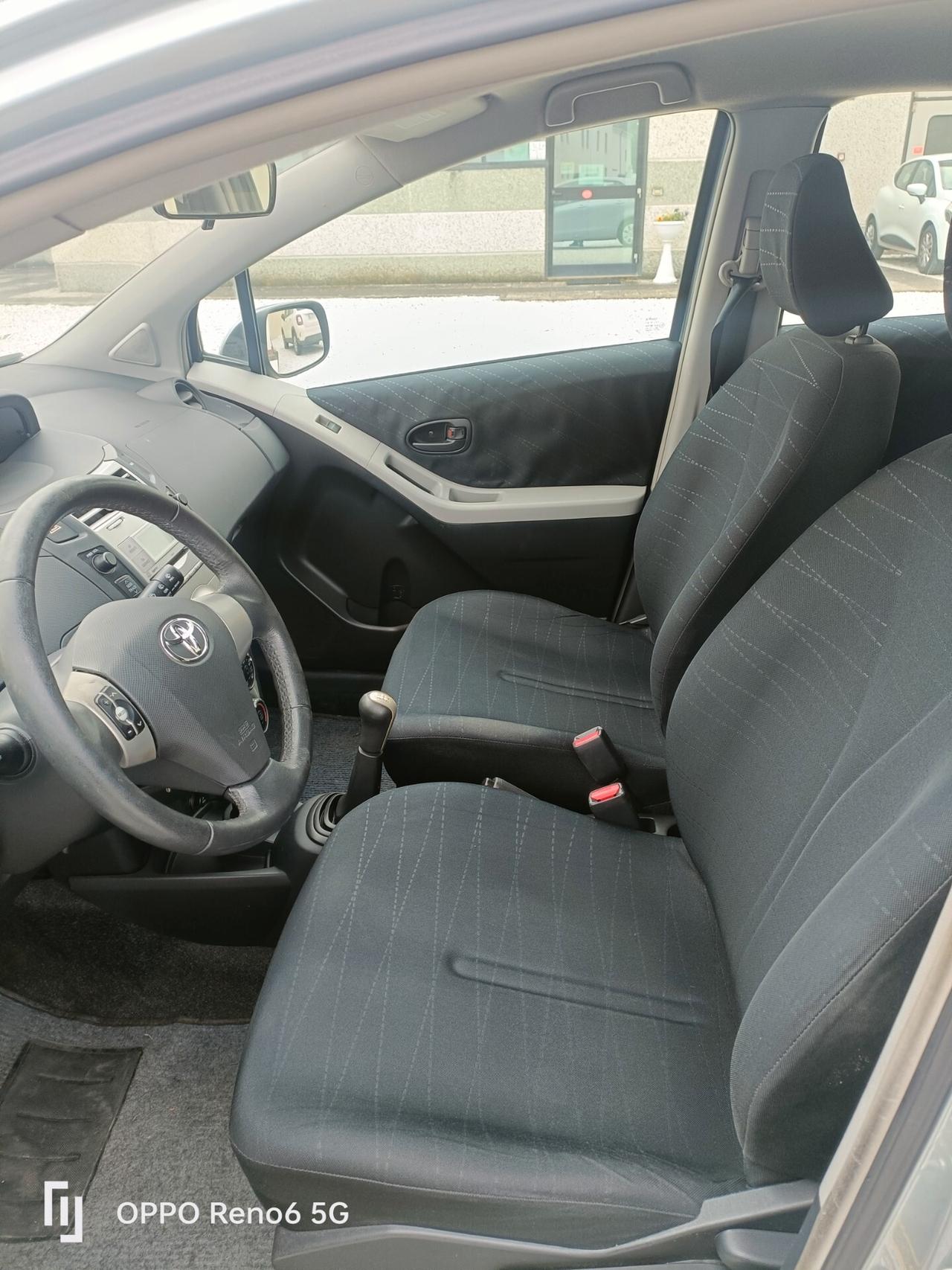 Toyota Yaris 1.3 5 porte Sol