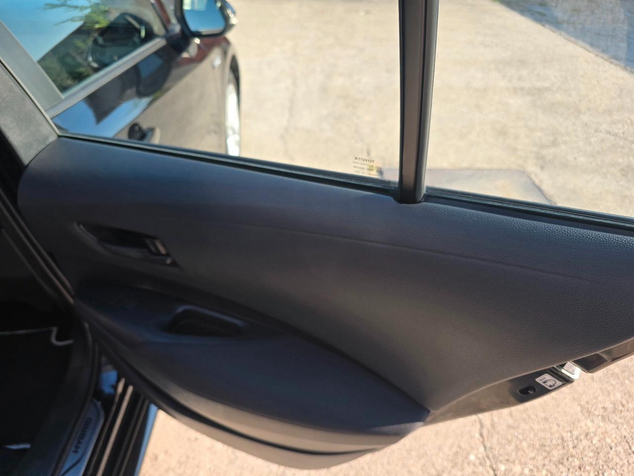 Toyota Corolla Touring Sports 1.8 Hybrid Business