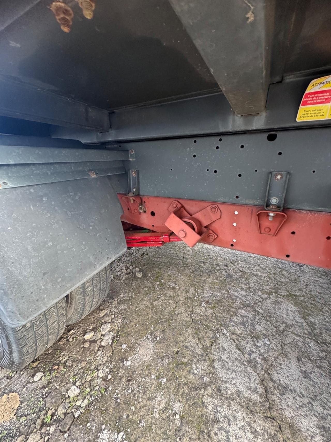 Iveco Daily 35.12 2.8 TDI ribaltabile 3 laterale