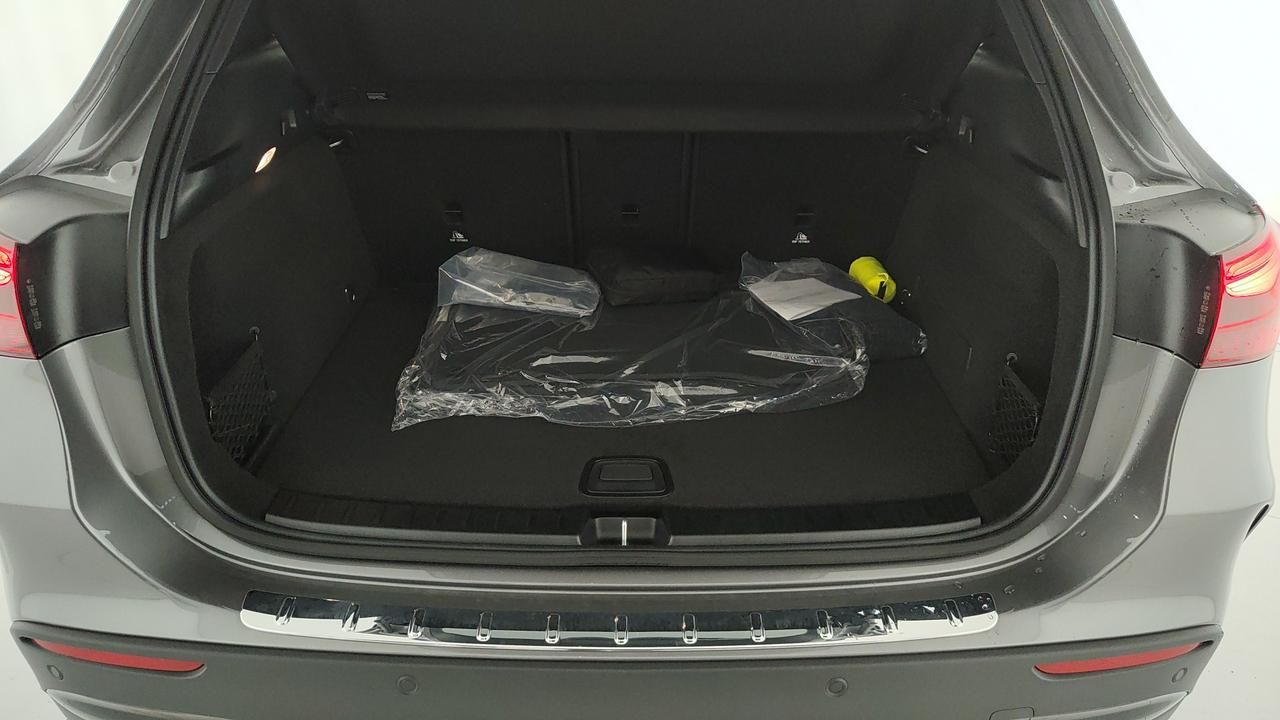 Mercedes-Benz GLA 200 d automatic