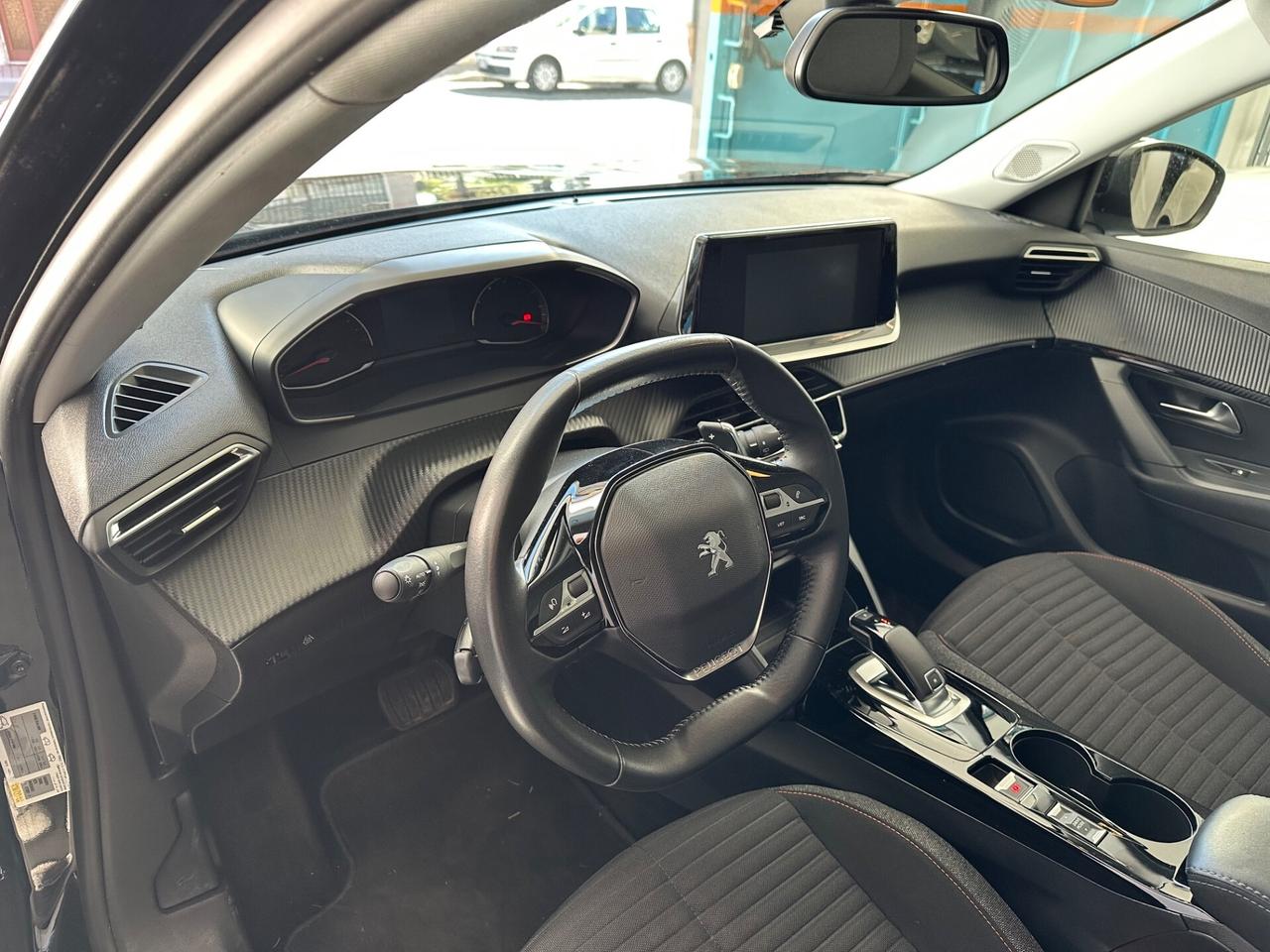 Peugeot 2008 130 S&S EAT8 Active Pack