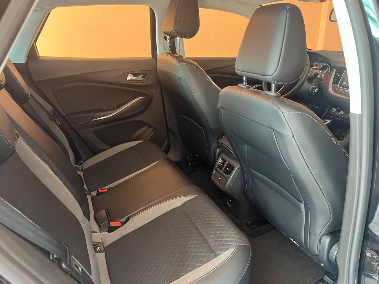 Opel Grandland X 1.5 diesel Ecotec aut. Business Elegance