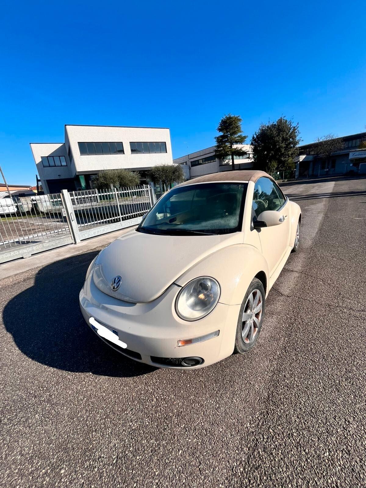 Volkswagen New Beetle 1.6 Cabrio