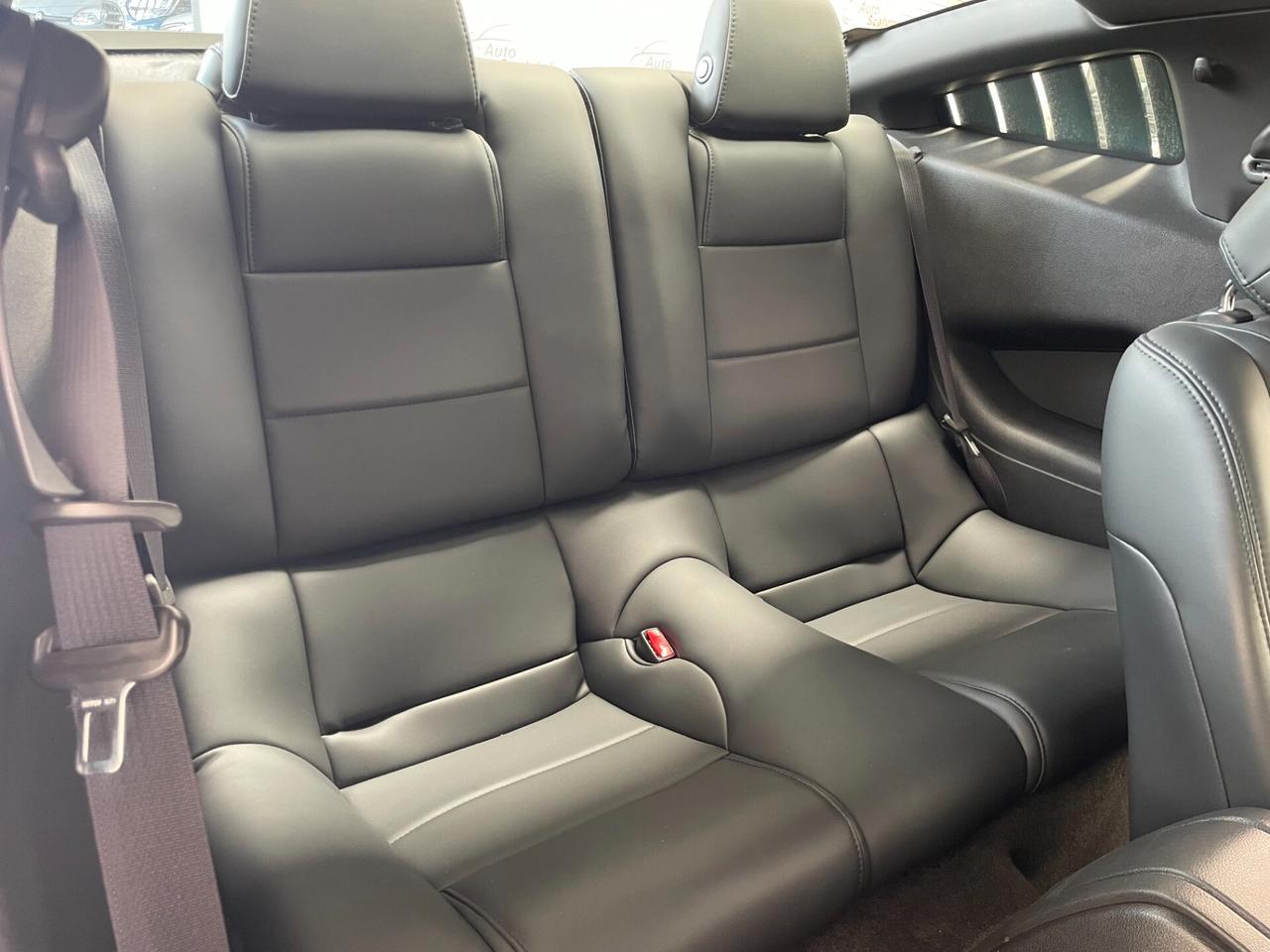 Mustang 3.7 V6 224cv automatic