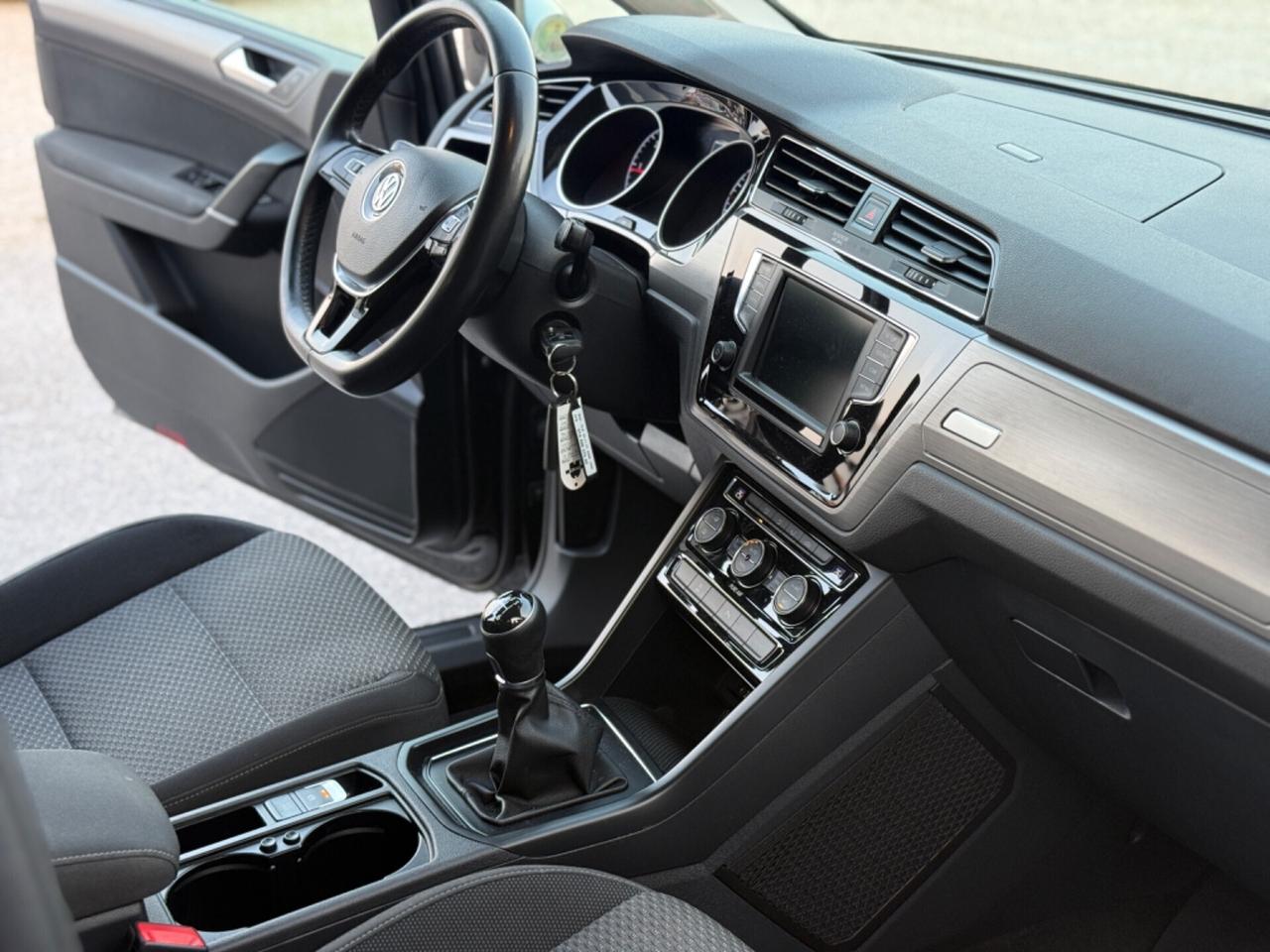 Volkswagen Touran 1.6 TDI Comfortline 7 POSTI!