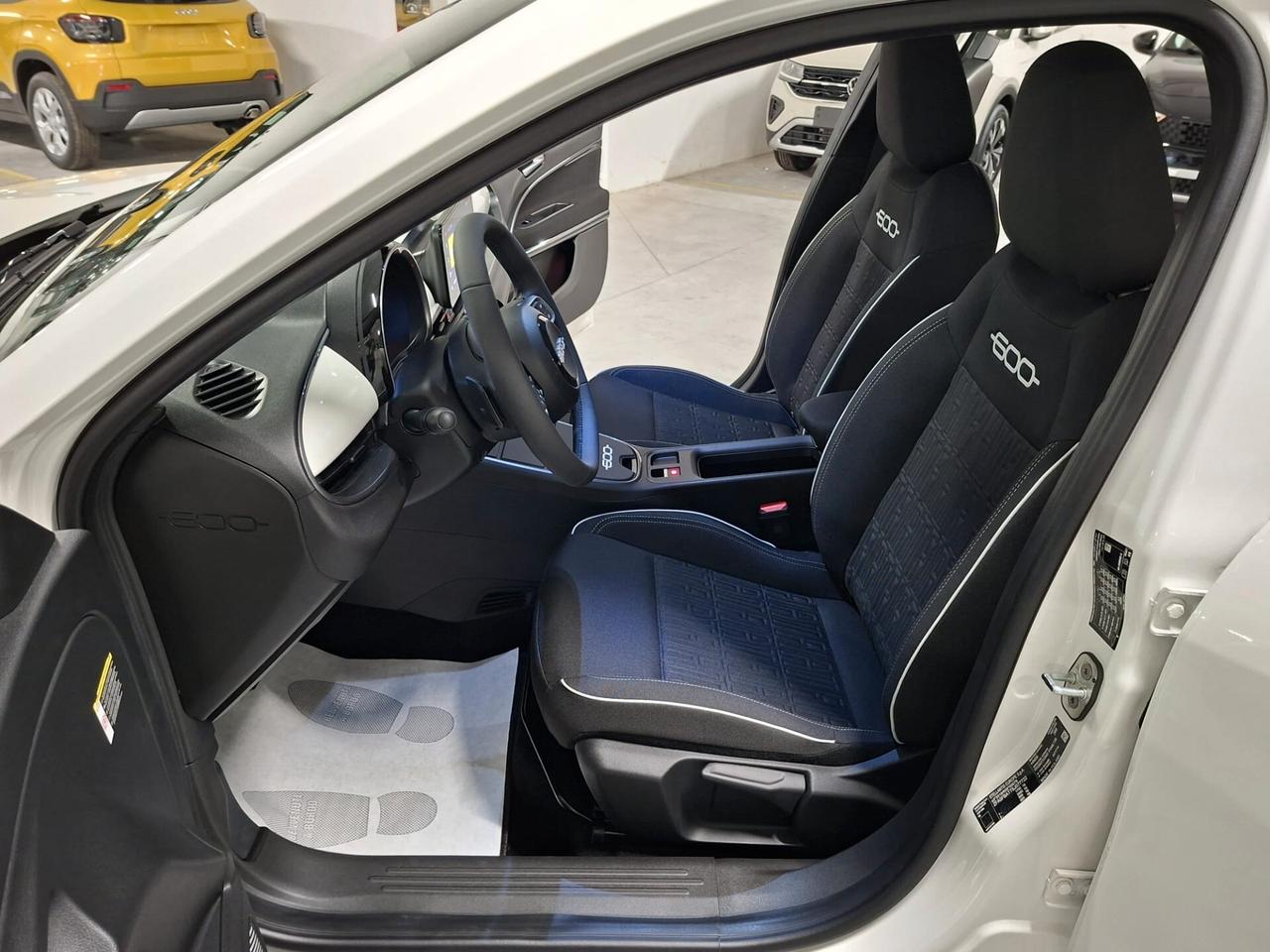 Fiat 600 1200 Turbo mhev Hybrid Icon DCT Km.0