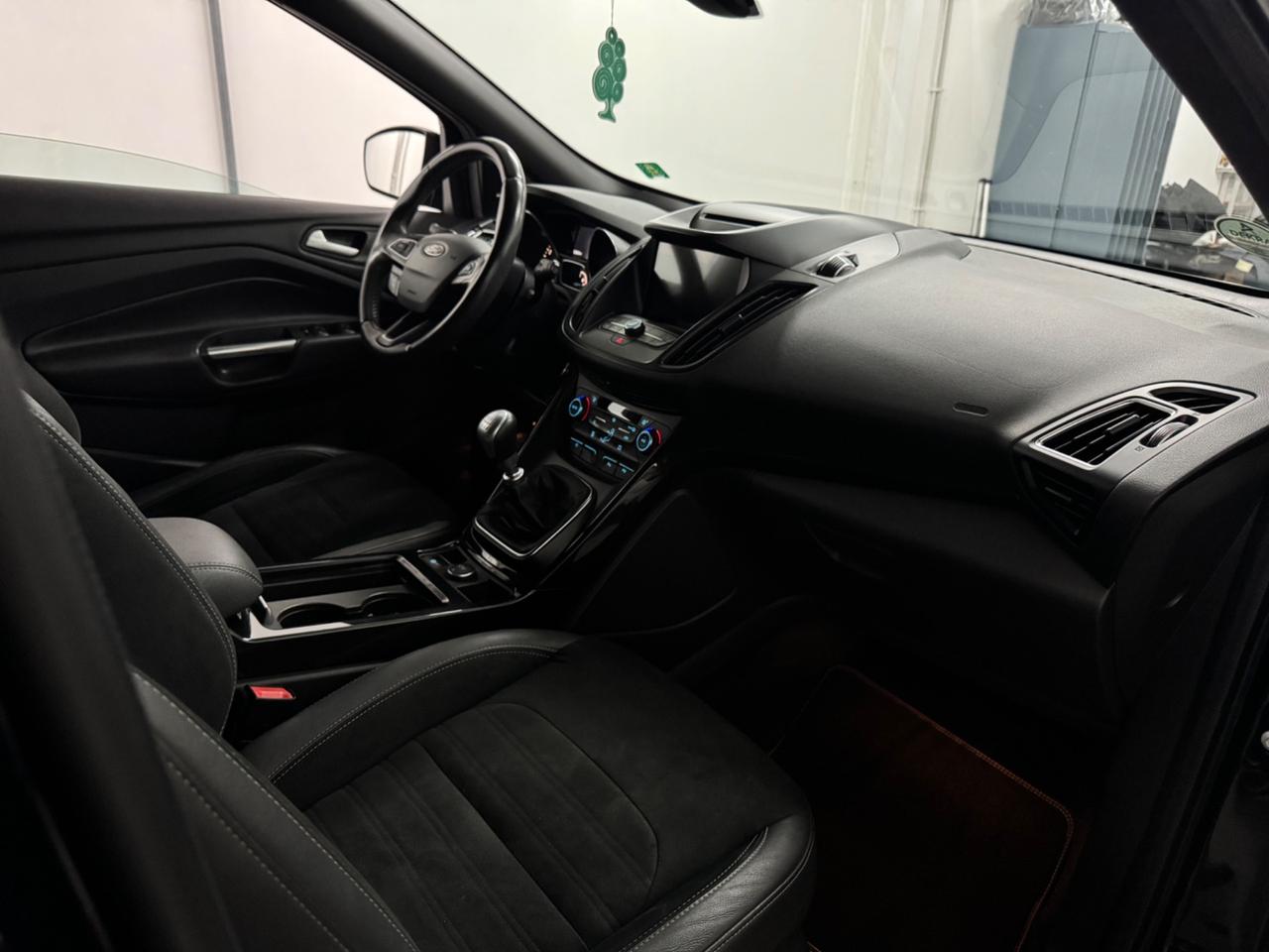 Ford Kuga 1.5 EcoBoost ST-Line