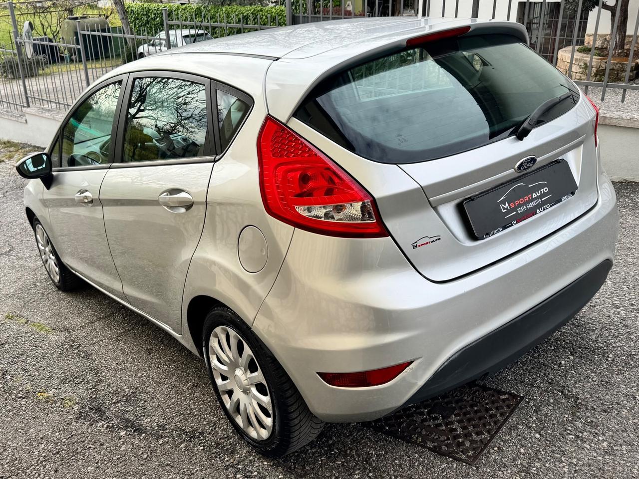 Ford Fiesta 1.2 ideale neopat garanzia 12 mesi