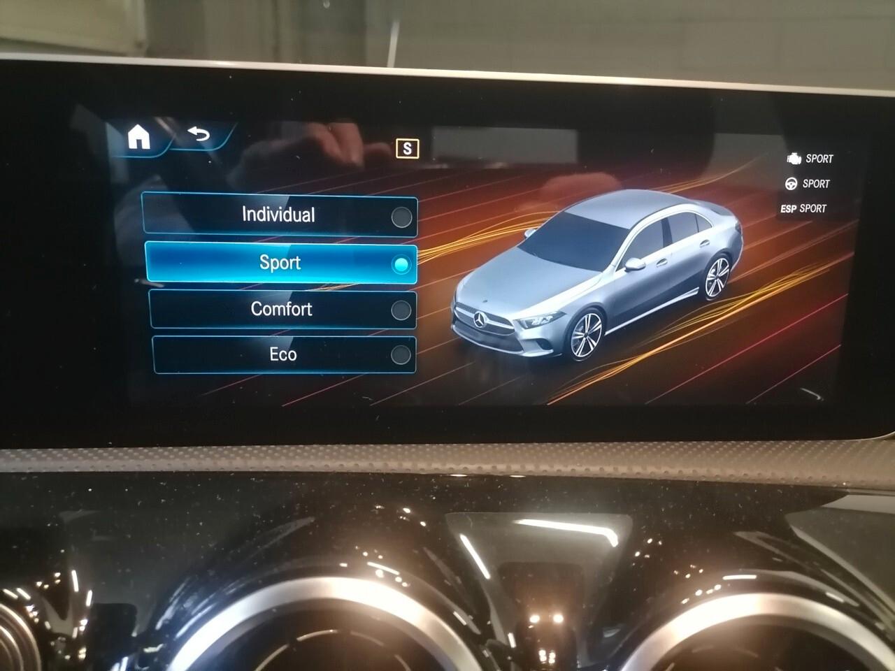 Mercedes-benz A 180 d Automatic Premium Allestimento AMG