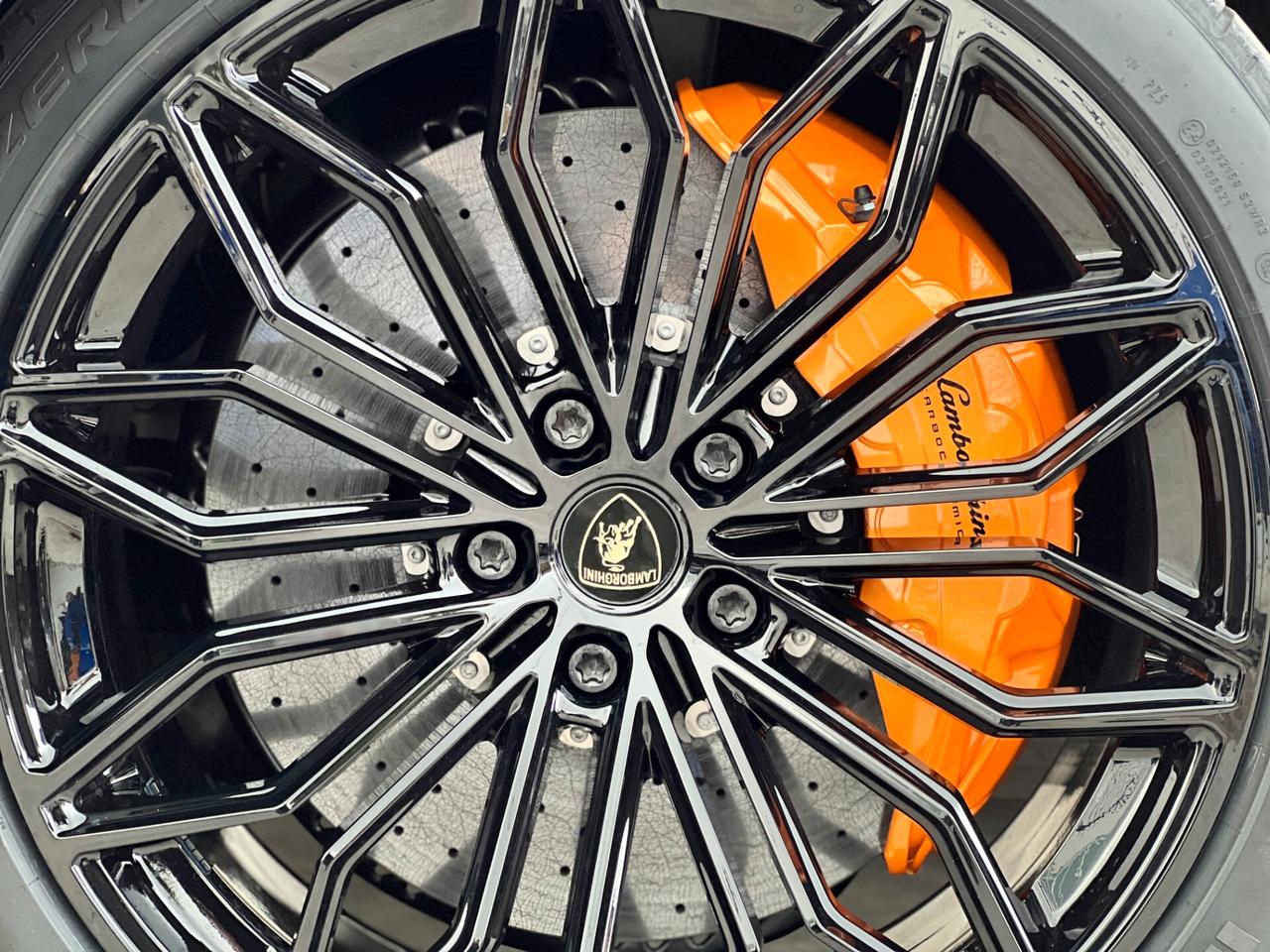 Lamborghini Urus 4.0 phev SE 799 CV V8 ITALIANA KM0 DISPONIBILE IVA ESPOSTA