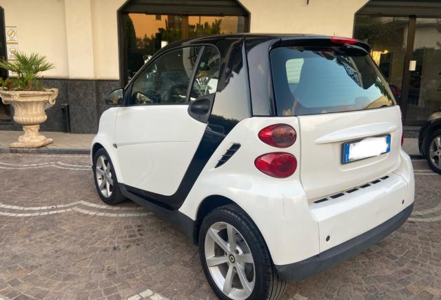 SMART Fortwo 1000 52 kW MHD coupé passion