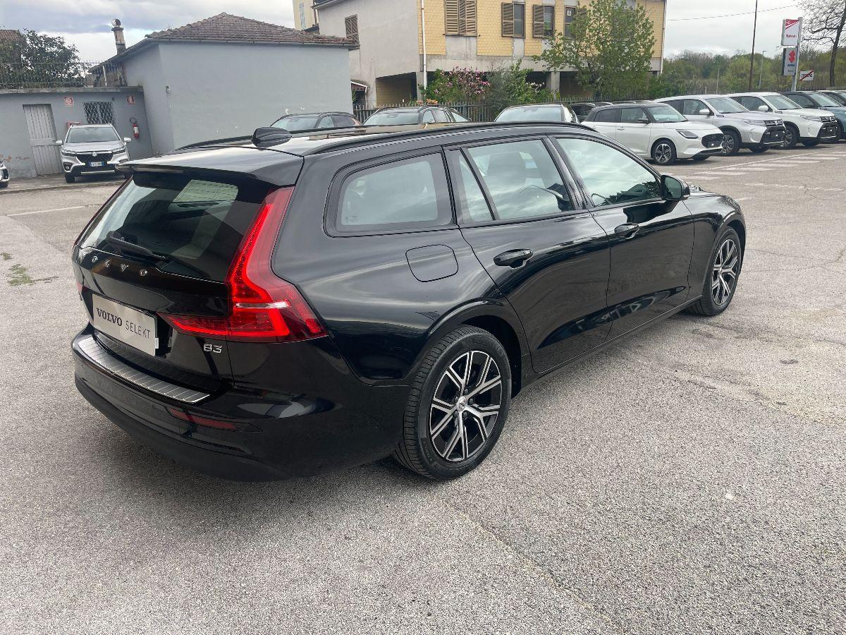 VOLVO - V60 - B3 aut. Essential