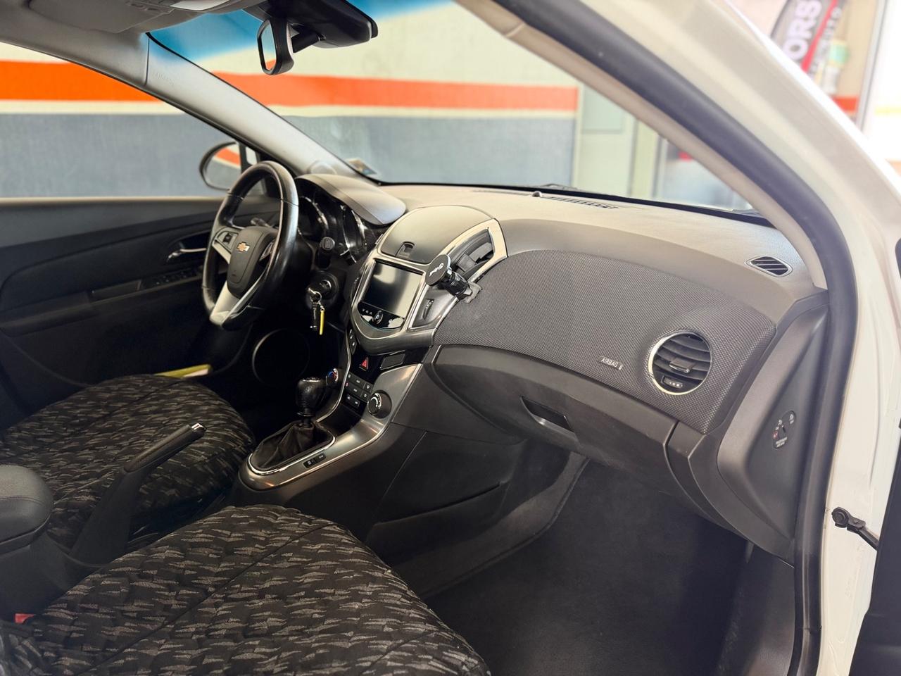 Chevrolet Cruze 1.7 Diesel Station Wagon Start/Stop LTZ