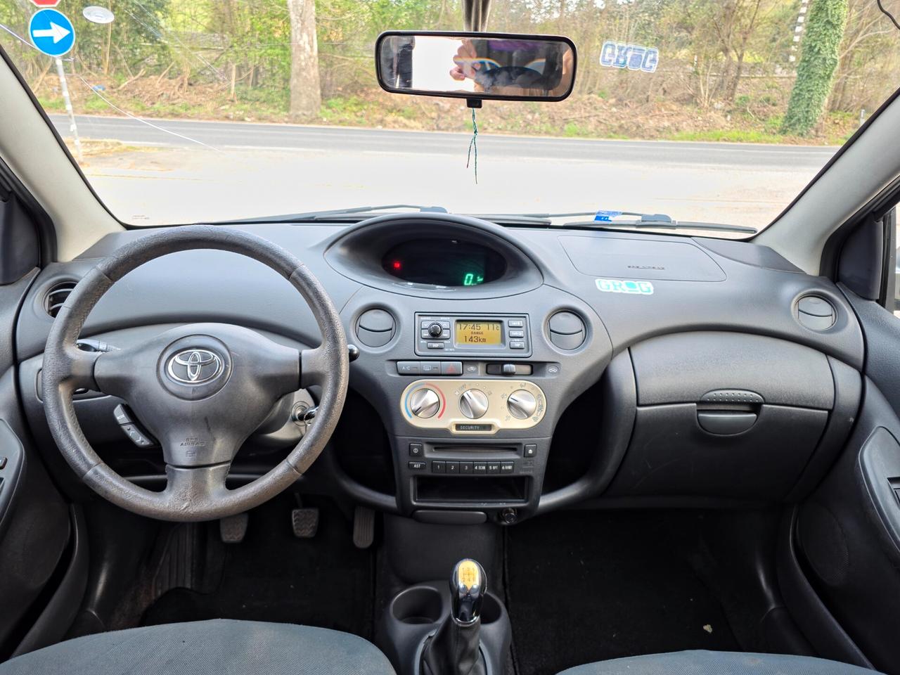 Toyota Yaris 1.0i 16V cat 5 porte Sol 2004-E4 Manuale NEO