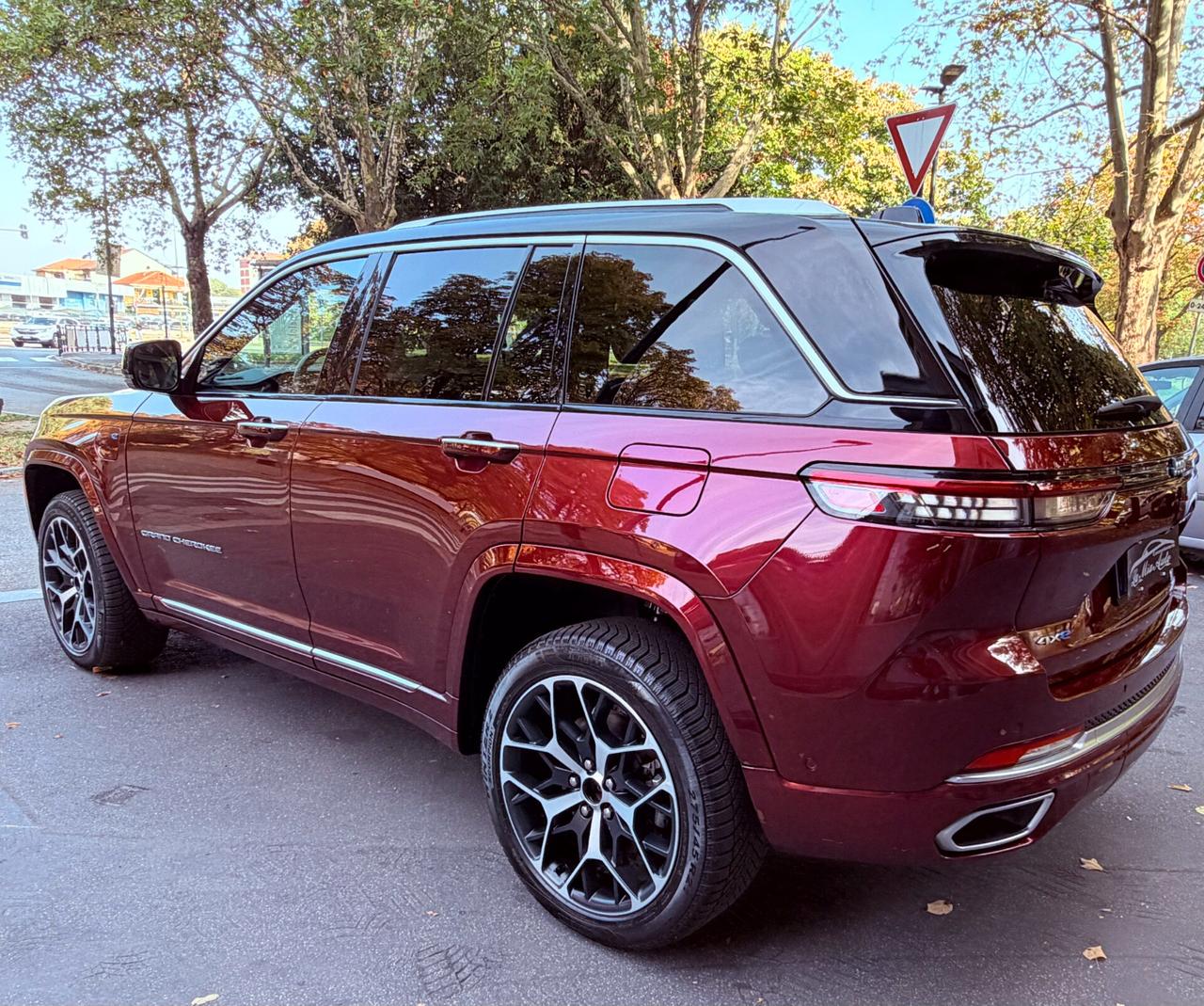 Jeep Grand Cherokee SUMMIT RESERVE