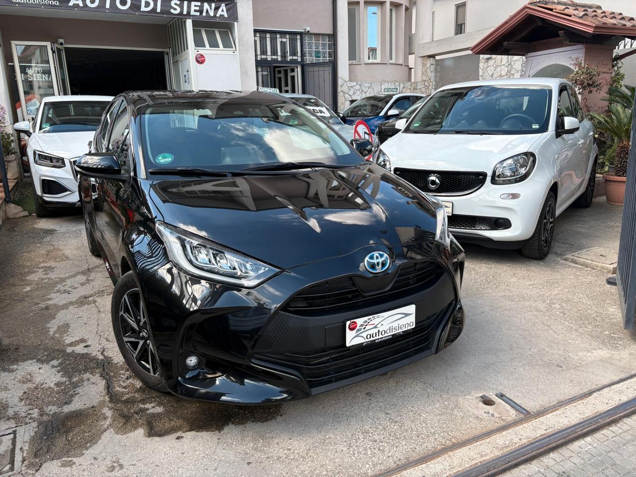 Toyota Yaris 1.5 Hybrid 5 porte Lounge design