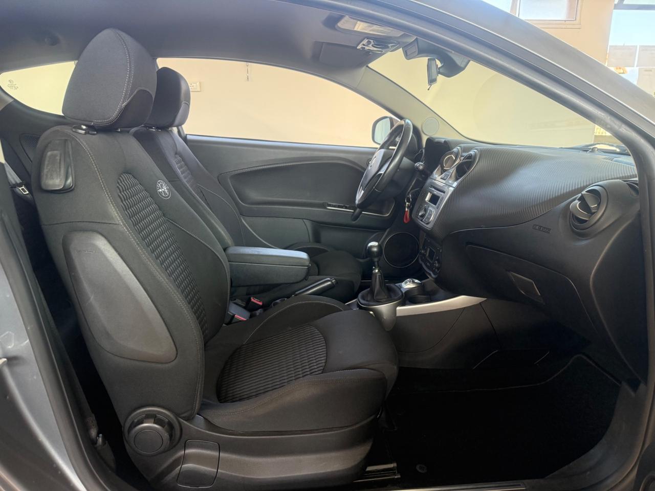 Alfa Romeo MiTo 1.6 JTDm 16V Distinctive Sport Pack ok neopatentati