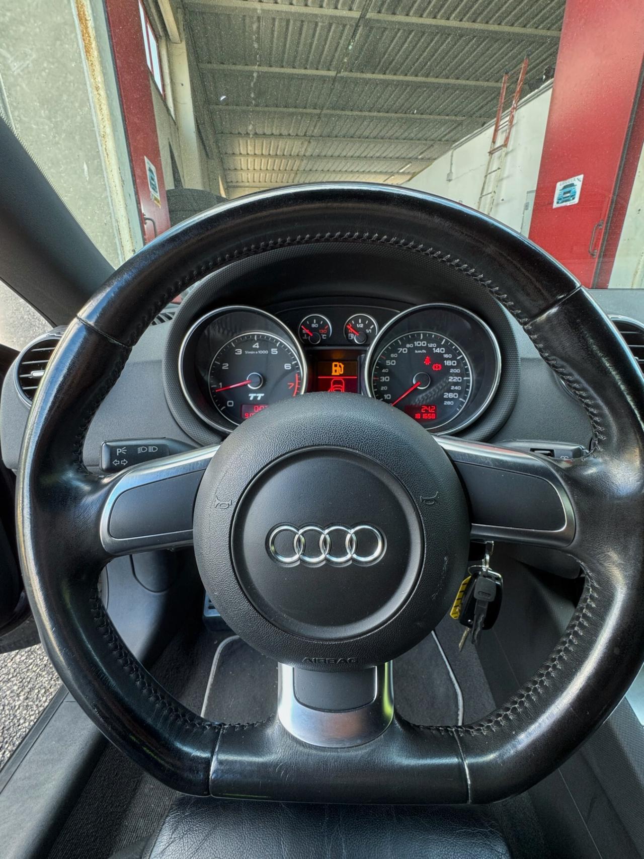 Audi TT Roadster 2.0 TFSI