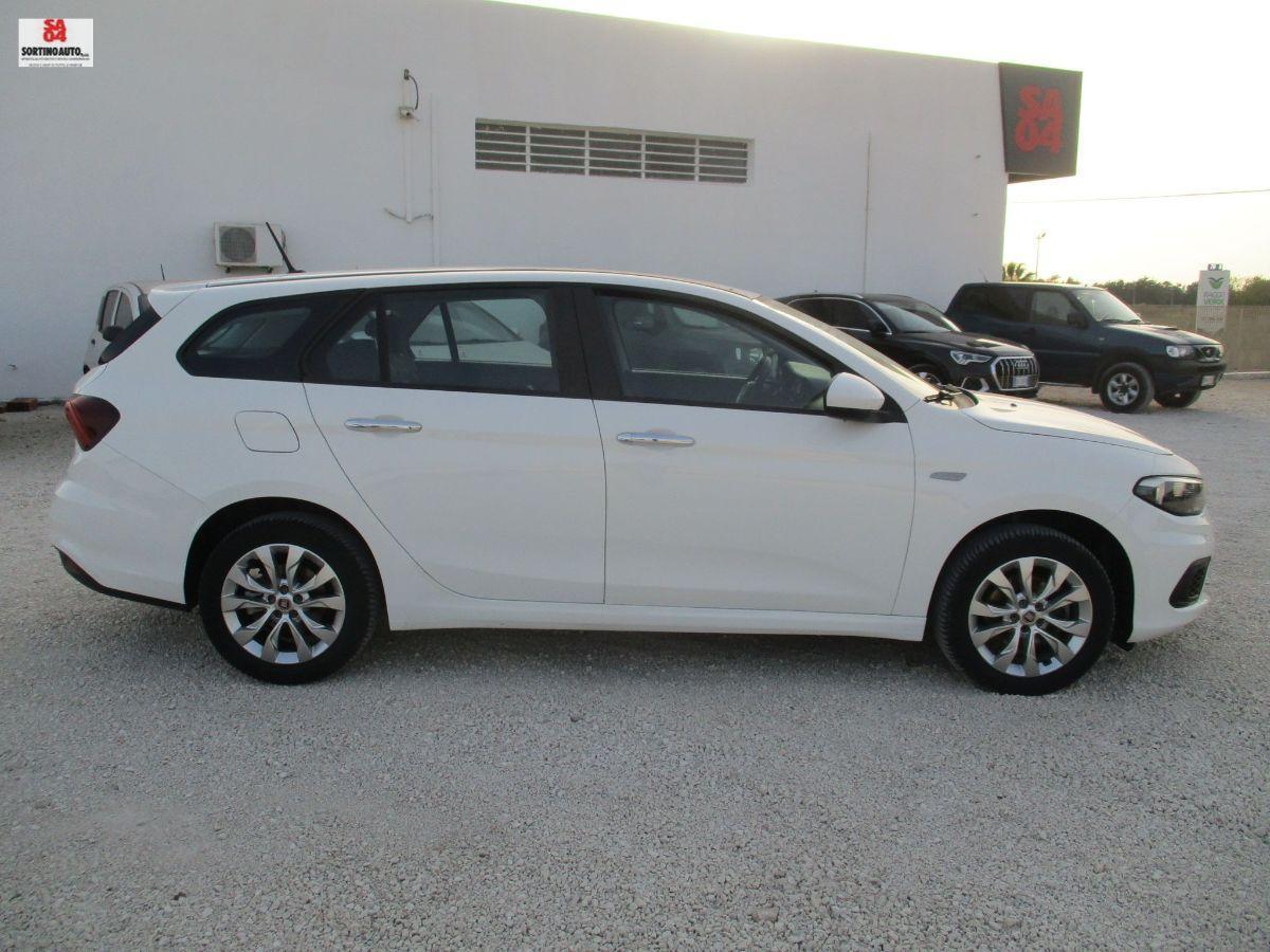 FIAT Tipo 1.6 Mjt DCT SW Easy Bus.2019 KM80000