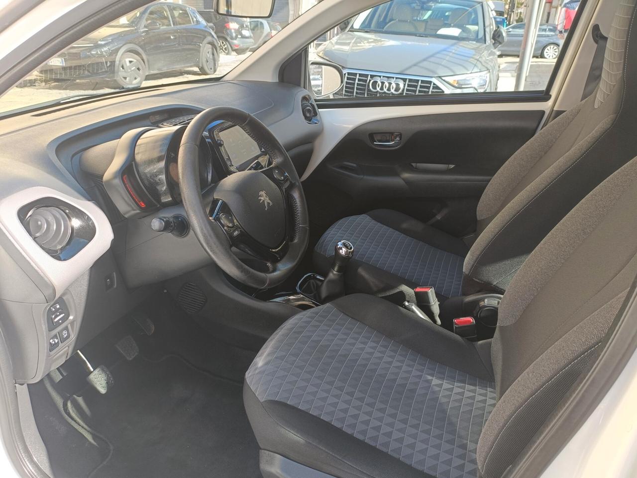 Peugeot 108 VTi 72 S&S 5 porte Allure